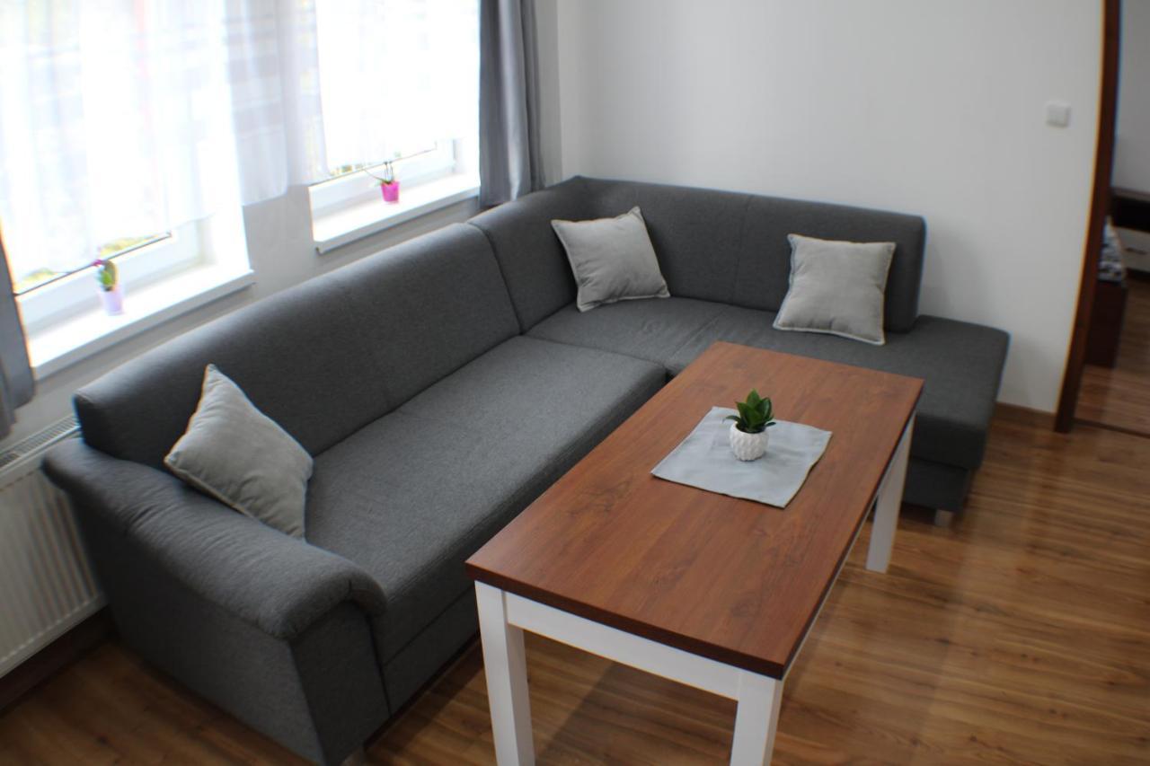 Apartman Kubo Liptovsky Mikulas Luaran gambar